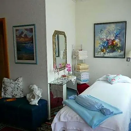 Olympia Hotel 3*